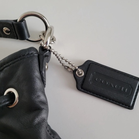 COACH Black Leather Drawstring Bag
“pristine condition” - Picture 4 of 8